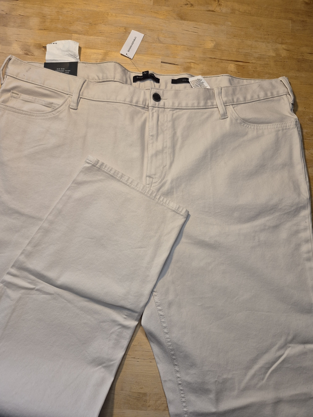 Banana Republic Men's Light Khaki Chinos